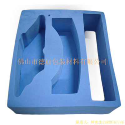 海綿內(nèi)托對各行各業(yè)產(chǎn)品起到絕緣、密封、防震、防塵、填充、隔音、固定，能夠保護包裝產(chǎn)品在運輸過程中安然無恙，起到保護產(chǎn)品的一個作用，同時可以美化產(chǎn)品，提升產(chǎn)品檔次。
