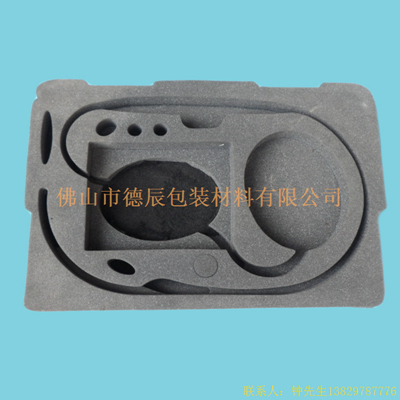 海綿內(nèi)托對各行各業(yè)產(chǎn)品起到絕緣、密封、防震、防塵、填充、隔音、固定，能夠保護(hù)包裝產(chǎn)品在運(yùn)輸過程中安然無恙，起到保護(hù)產(chǎn)品的一個作用，同時可以美化產(chǎn)品，提升產(chǎn)品檔次。