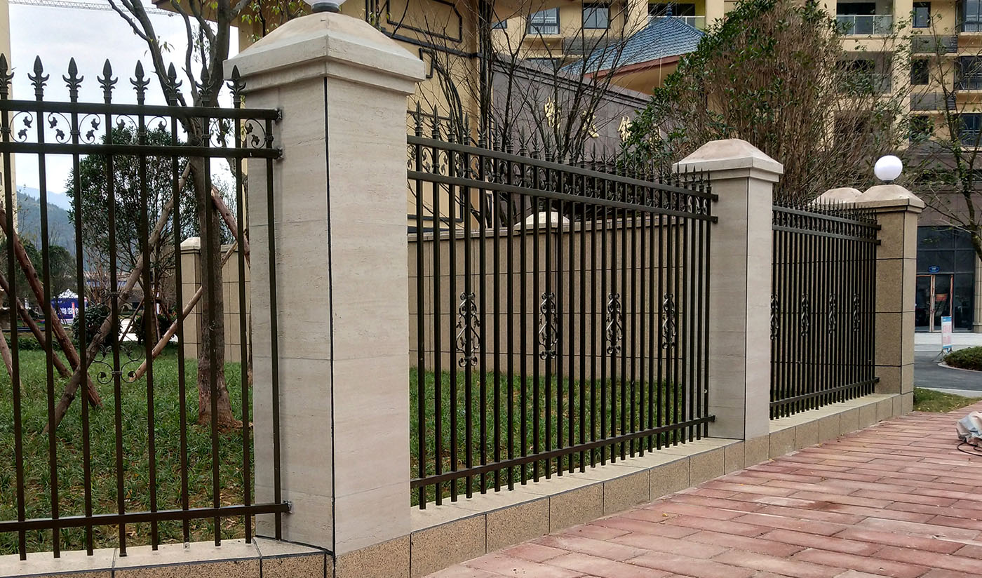 貴州凱里暢達(dá)國際廣場（洞石、花崗巖）